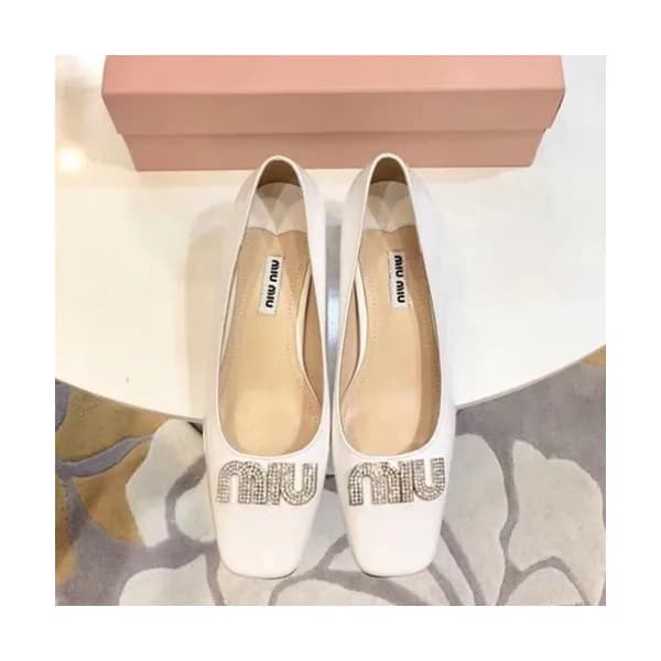 Miumiu 2019 Ladies Leather Middle-heel Pumps - 미우미… - 1