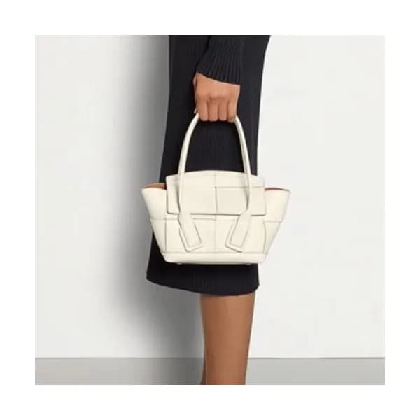 Bottega Veneta 2019 Arco Mini Tote Shoulder Bag,17… - 1