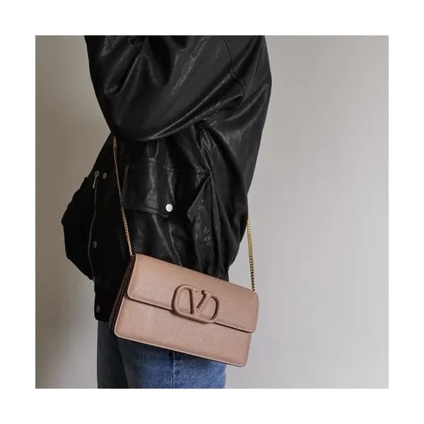 Valentino 2019 Leather Vsling Chain Shoudler Cross… - 1