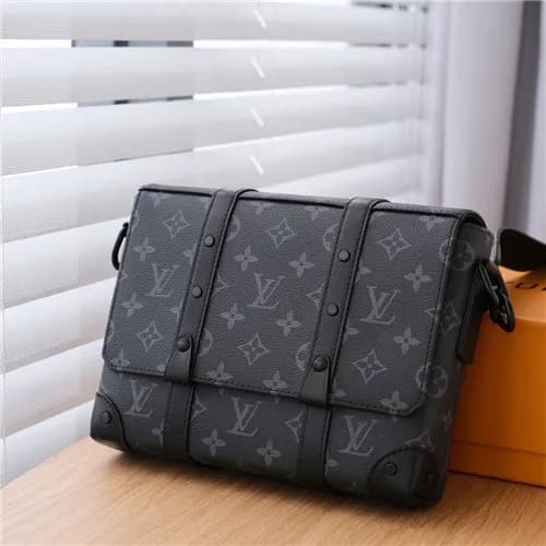 [루이비통]Louis Vuitton 2021 Men's Leather Messang… - 1