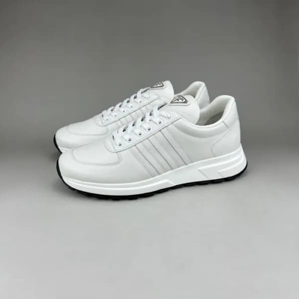 프라다 남성 클래식 화이트 스니커즈 - Mens White Sneakers - pra027… - 1