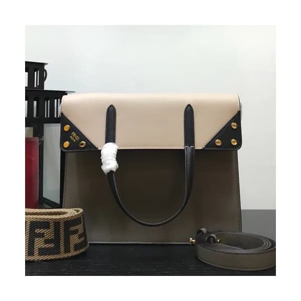Fendi 2019 Leather Tote Bag ,25CM - 펜디 2019 레더 여성용… - 1