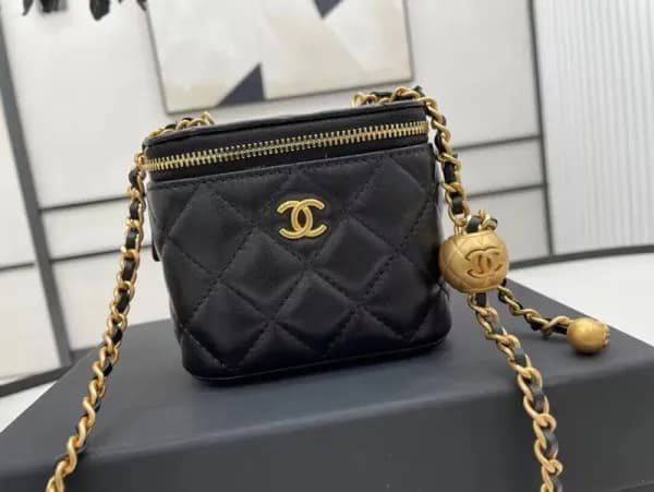Chanel 2020 Leather Chain Shoulder Cross Bag,11CM … - 1