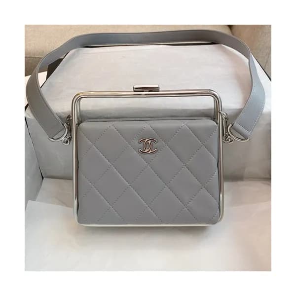 Chanel 2020 Leather Tote Shoulder Bag,19.5CM - 샤넬 … - 1