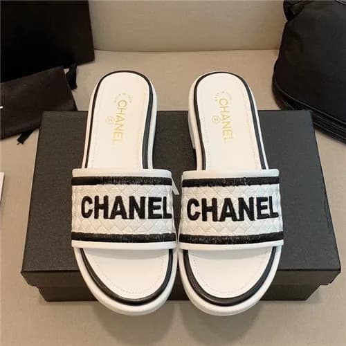 Chanel 2021 Women's Embroidery Slipper,CHAS063… - 1