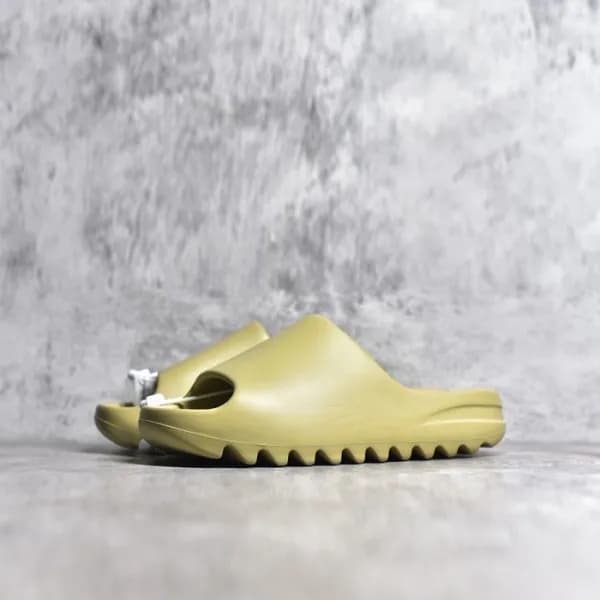 아디다스 남/녀 이지 슬라이드 뮬 - Adidas Unisex Yeezy Slide Mul… - 1