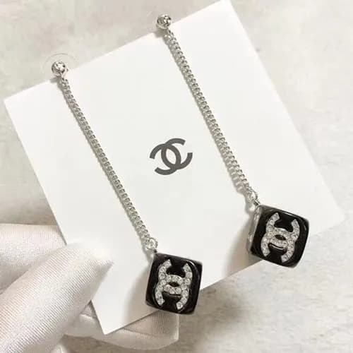 CHANEL White Gold Earring - 샤넬 여성용 18k도금 화이트 골드… - 1
