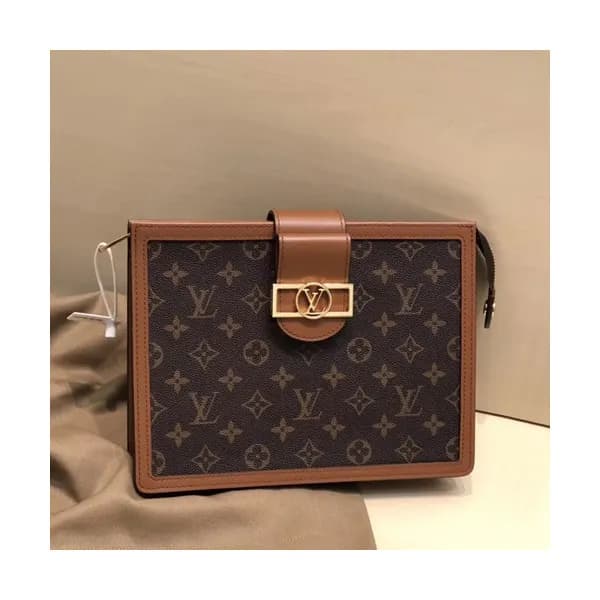 Louis Vuitton 2019 Dauphine Clutch Bag,27cm - 루이비통… - 1