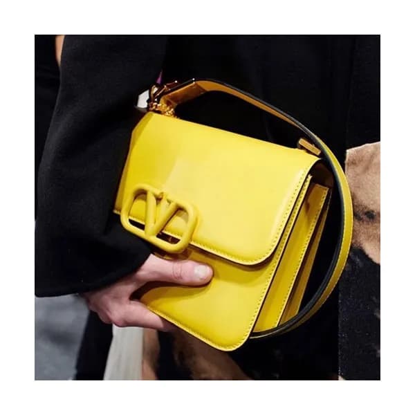 Valentino 2019 Leather Garavani Vsling Shoudler Cr… - 1
