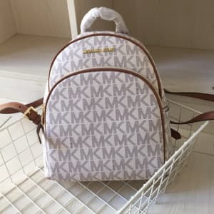 Michael Kors 2020 PVC Back Pack,32cm - 마이클 코어스 202…