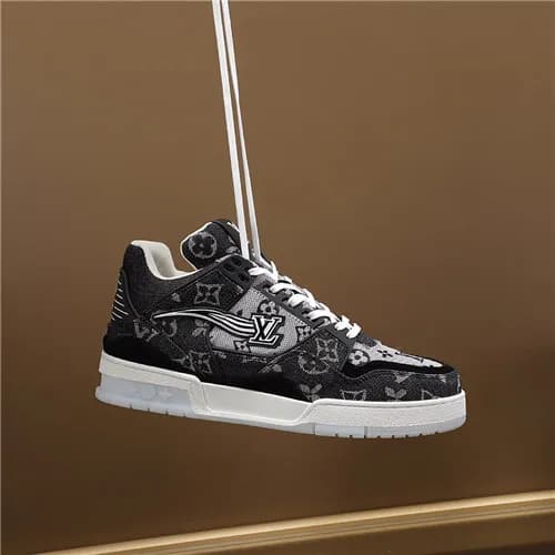 Louis Vuitton 2020 Men's Leather Sneakers - 루이… - 1
