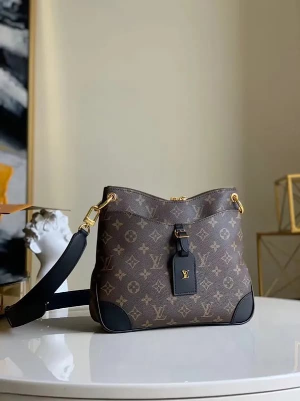 [루이비통]Louis Vuitton 2023 Women Leather Shoulder Ba… - 1