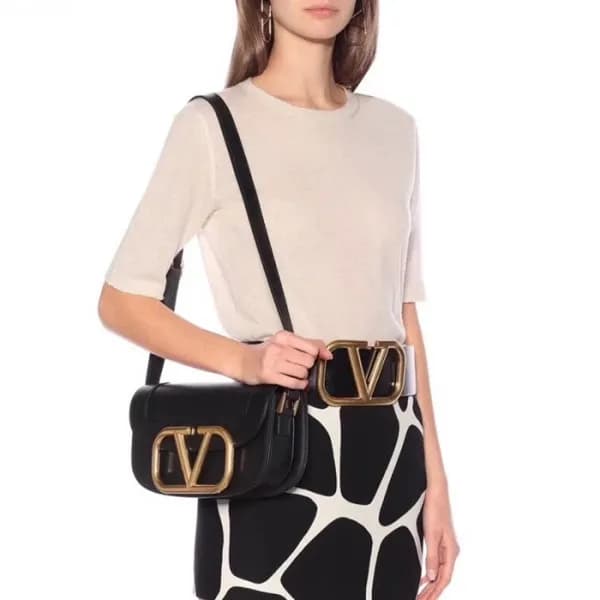 발렌티노 여성 블랙 숄더백 - Valentino Womens Black Shoulder B… - 1