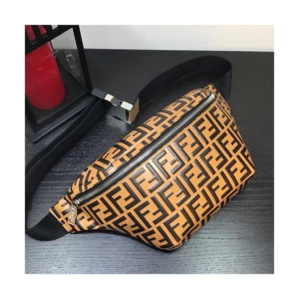 Fendi 2019 Leather Hip Sack,35cm - 펜디 2019 레더 남여공용… - 1