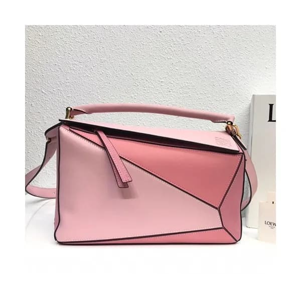 Loewe 2019 Puzzle Medium Shoulder Bag, 29CM - 로에베 … - 1