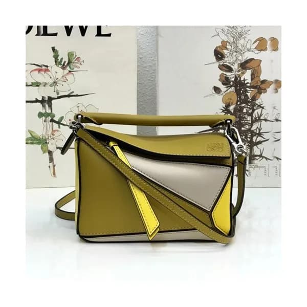 Loewe 2020 Puzzle Mini Shoulder Bag, 18CM - 로에베 20… - 1