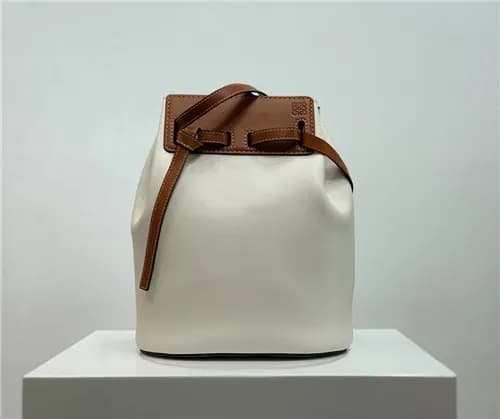 [로에베] Loevve 2021 Women's Leather Bucket Bag,2… - 1