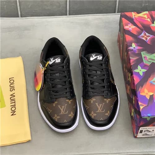 Louis Vuitton 2021 Men's Leather Sneakers,LOUS… - 1