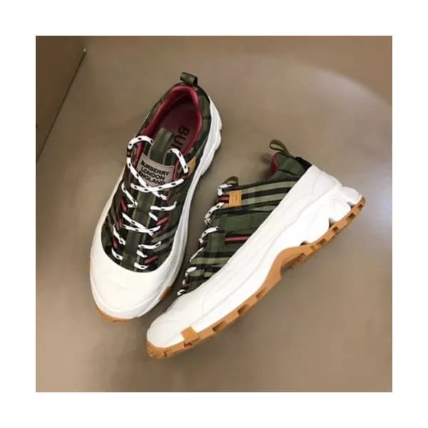버버리 남성 캐쥬얼 스니커즈 Size(240-270) 그린 - Burberry Men&… - 1