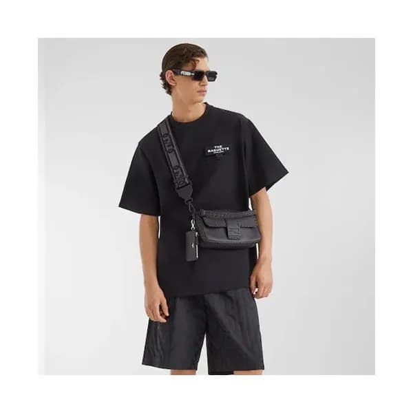 펜디 남성 블랙 크루넥 반팔티 - Fendi Mens Black Short sleeved … - 1
