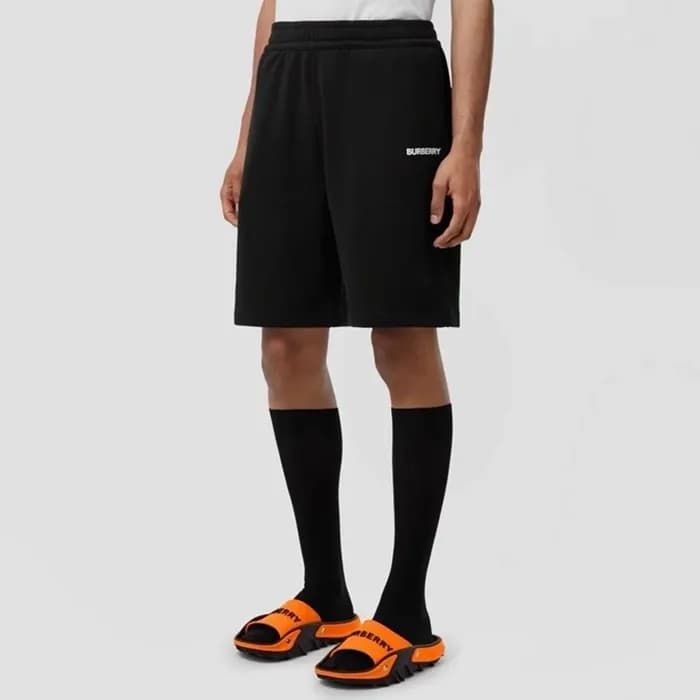버버리 남성 블랙 반바지 - Burberry Mens BLack Half-pants - b… - 1