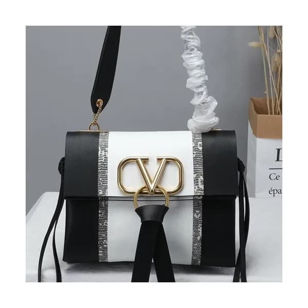 Valentino 2019 V-ring Leather Shoudler Bag,24CM - … - 1