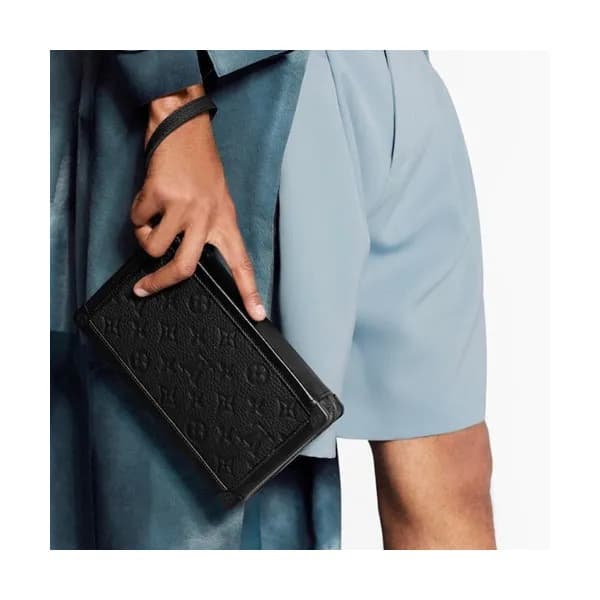 Louis Vuitton 2020 Soft Trunk Clutch Bag,22cm - 루이… - 1