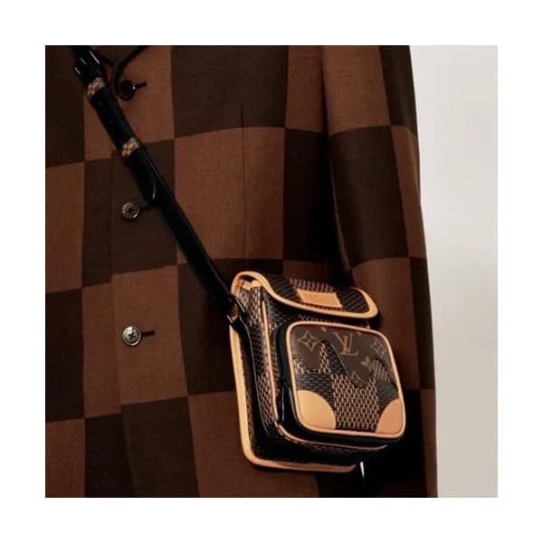 Louis Vuitton 2020 Mini Shoulder Cross Bag,19cm - … - 1