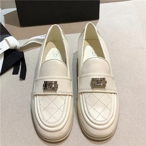 Chanel 2021 Women's Leather Loafer - 샤넬 2021 여… - 1