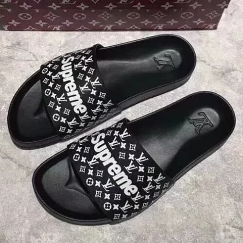 Louis vuitton x Supreme 2018 MonogramSlipper Black… - 1