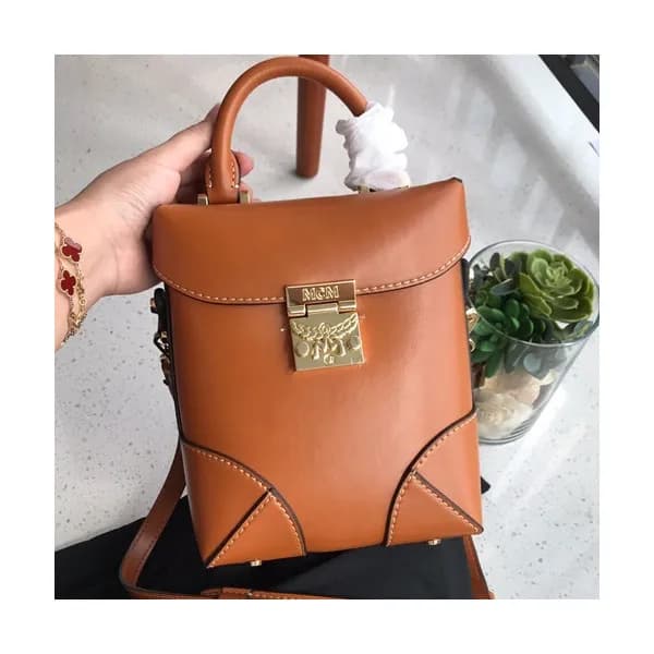 MCM 2019 Berlin Visetos Tote Shoulder Bag,19cm - 엠… - 1