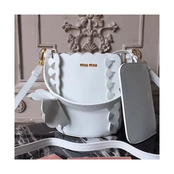 MiuMiu 2019 Bucket Shoulder Cross Bag,18cm - 미우미우 … - 1