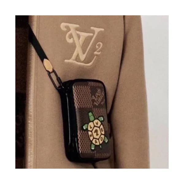 Louis Vuitton 2020 Mm / Wm Phone Bag / Shoulder Ba… - 1