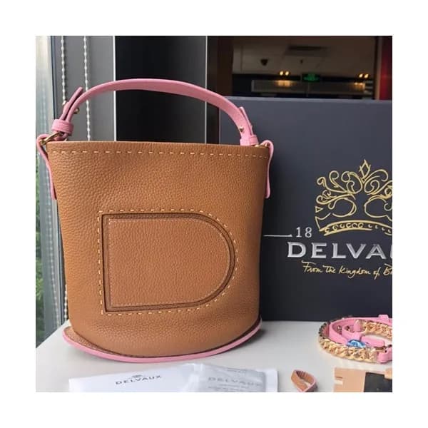 Delvaux 2020 Pin Leather Shoulder Bag,20cm - 델보 20… - 1