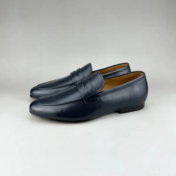 루이비통 남성 모던 그레이 로퍼 - Louis vuitton Mens Gray Loafer… - 1