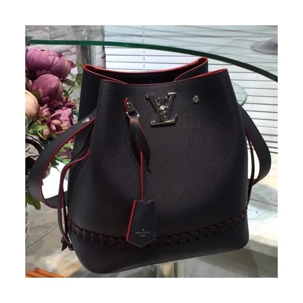 Louis Viutton Lock Me Bucket Shouder Bag ,27cm - 루… - 1