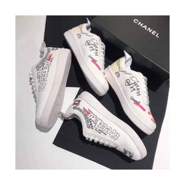 [베스트추천]Chanel 2019 Womens Coco Graffit Leather Sne… - 1