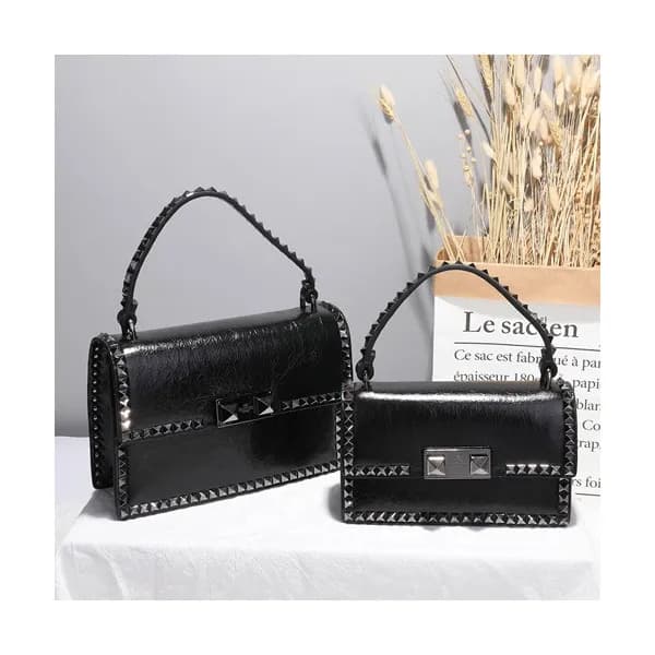 Valentino 2019 Leather Garavani Rockstud Tote Shou… - 1