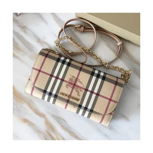 Burberry 2019 Wallet Clutch Chain Shoulder Cross B… - 1