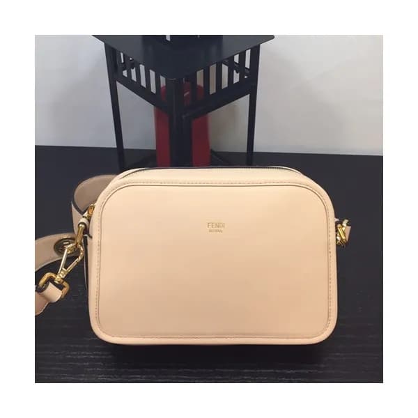 Fendi 2019 Camera Shoulder Bag ,22CM - 펜디 2019 남여공… - 1