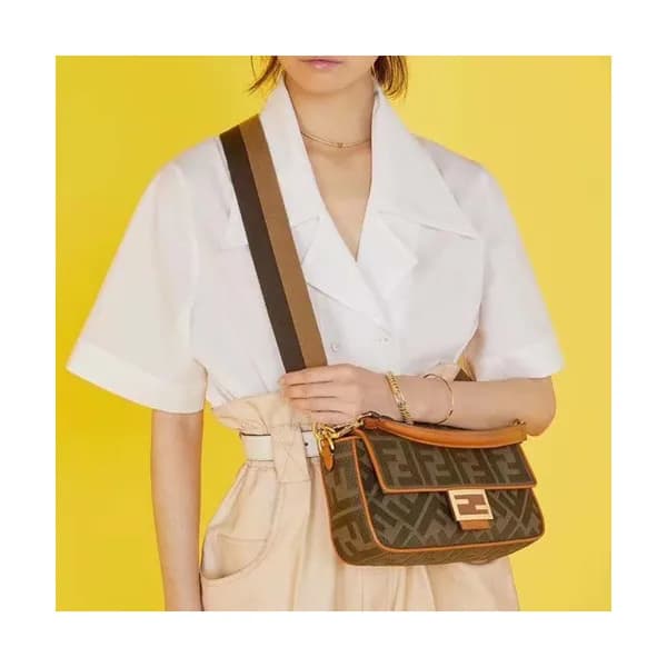 Fendi 2020 Baguette Tote Shoulder Bag, 26cm - 펜디 2… - 1