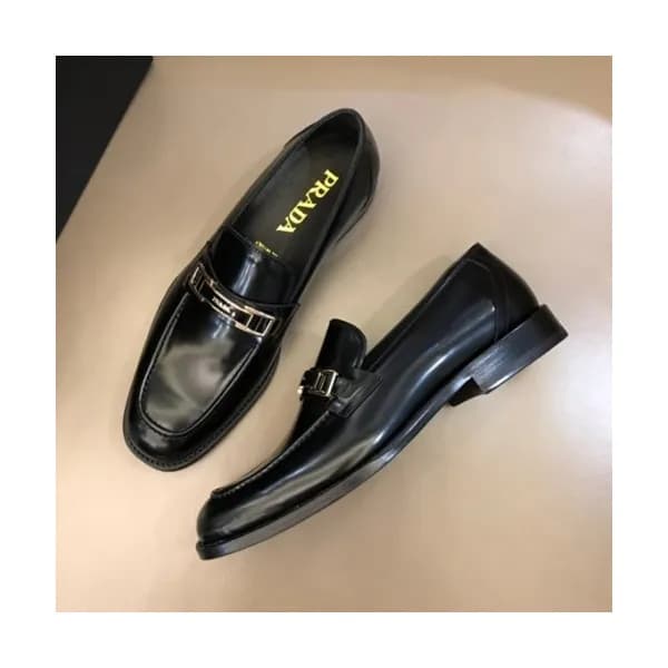 프라다 남성 레더 로퍼 Size(240 - 275) 블랙 - Prada Men'… - 1