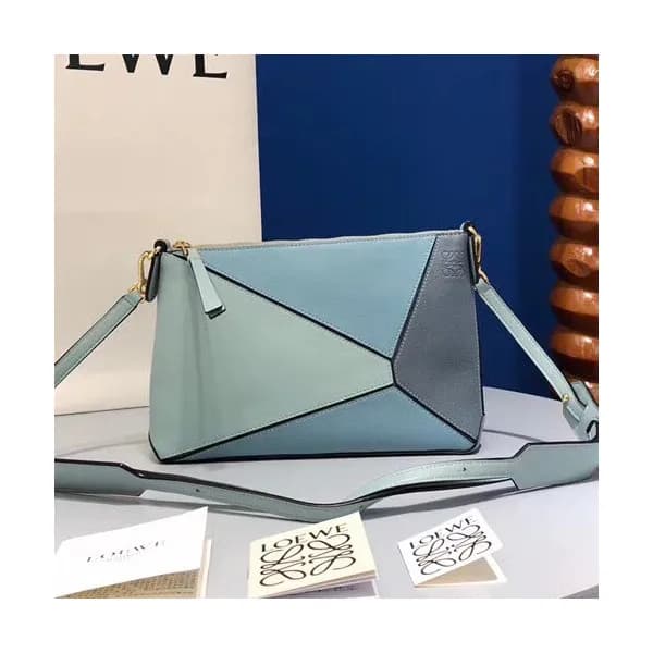 Loewe Puzzle Pochette Mini Shoulder Bag, 24CM - 로에… - 1