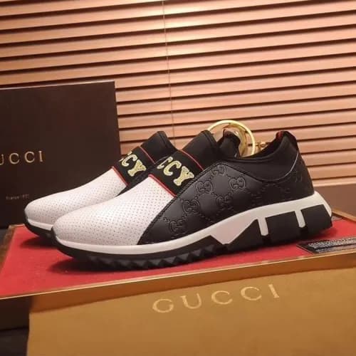 Gucci 2018 Diego Logo Banding Sneakers - 구찌 디에고 로고… - 1