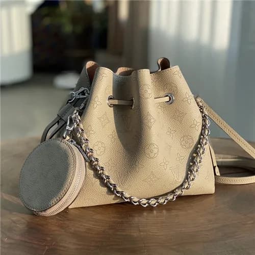 Louis Vuitton 2020 Women's Muria Bucket Tote S… - 1