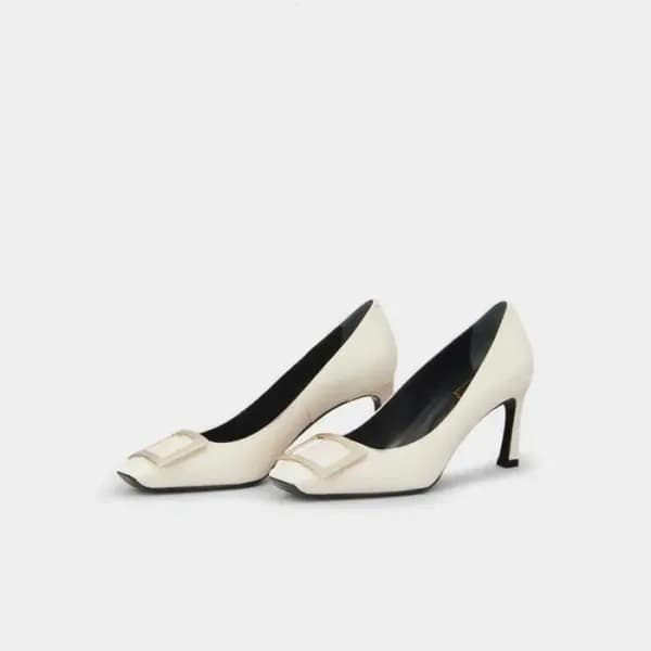 로저비비에 여성 크레 트럼펫 - Roger Vivier Womens Cream Pumps … - 1