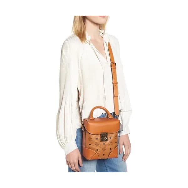 MCM 2019 Berlin Visetos Tote Shoulder Bag,19cm - 엠… - 1