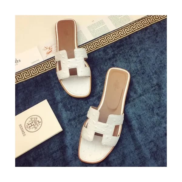 Hermes 2019 Ladies Classic Oasis Leather Slipper -… - 1