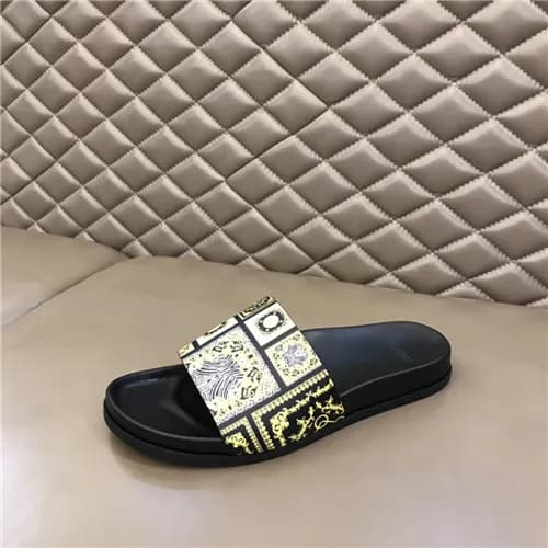 Versace 2021 Men's Leather Slipper,VERS0575 - … - 1