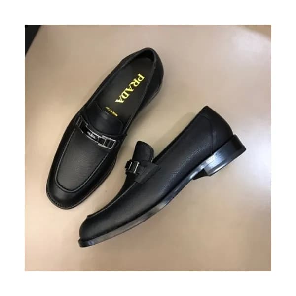 프라다 남성 레더 로퍼 Size(240 - 275) 블랙 - Prada Men'… - 1